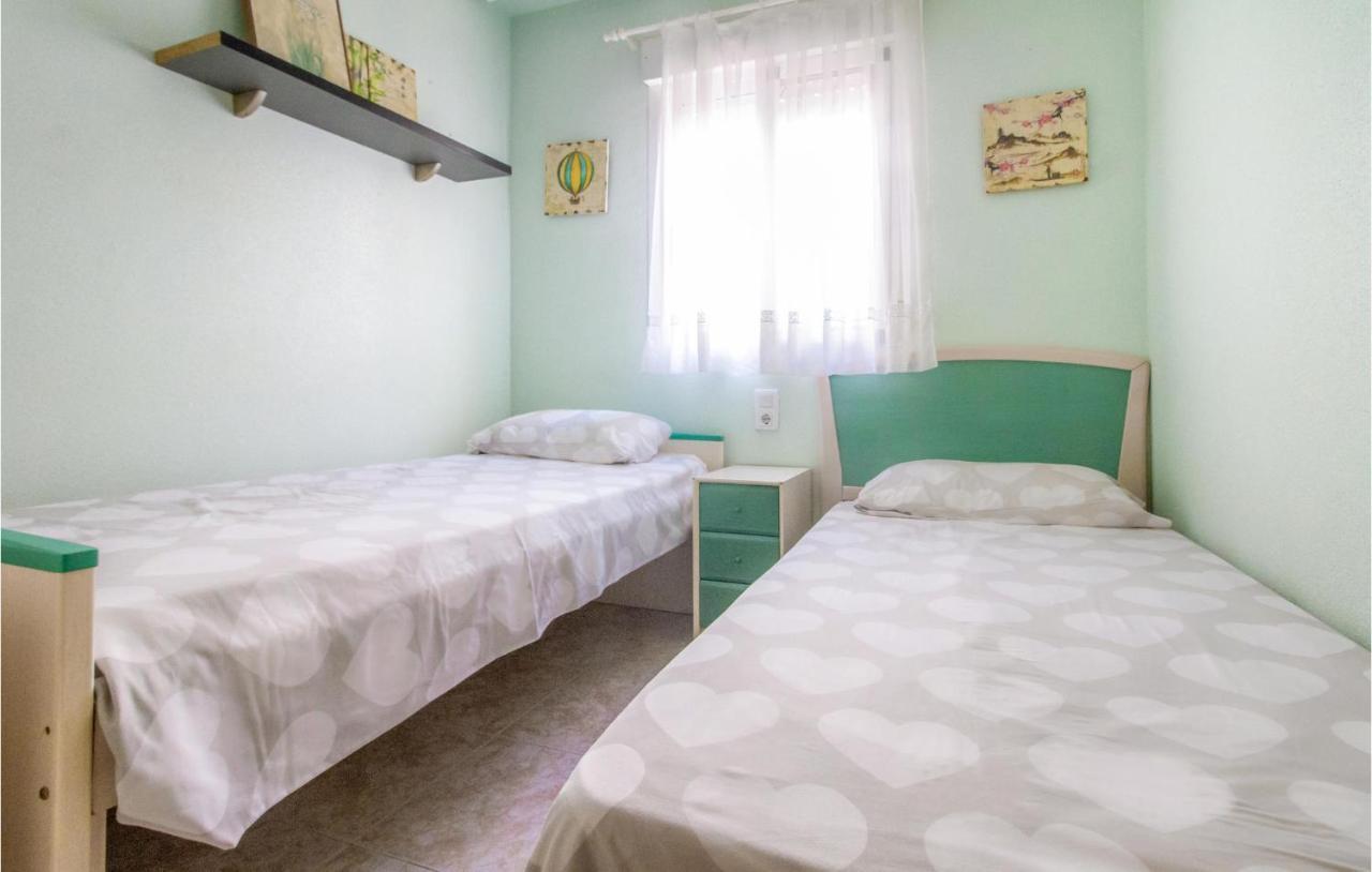 Lovely Apartment In Santa Pola With Wifi Zewnętrze zdjęcie